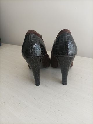 Zapatos con tacón