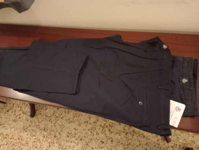 Pantalones reparto Correos