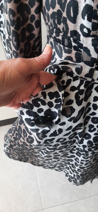 GABARDINA PRIMAVERA ANIMAL PRINS.