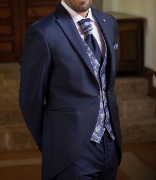 Traje de novio de Enzo Romano