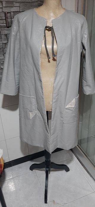 chaqueta tipo gabardina diseño único, primavera .