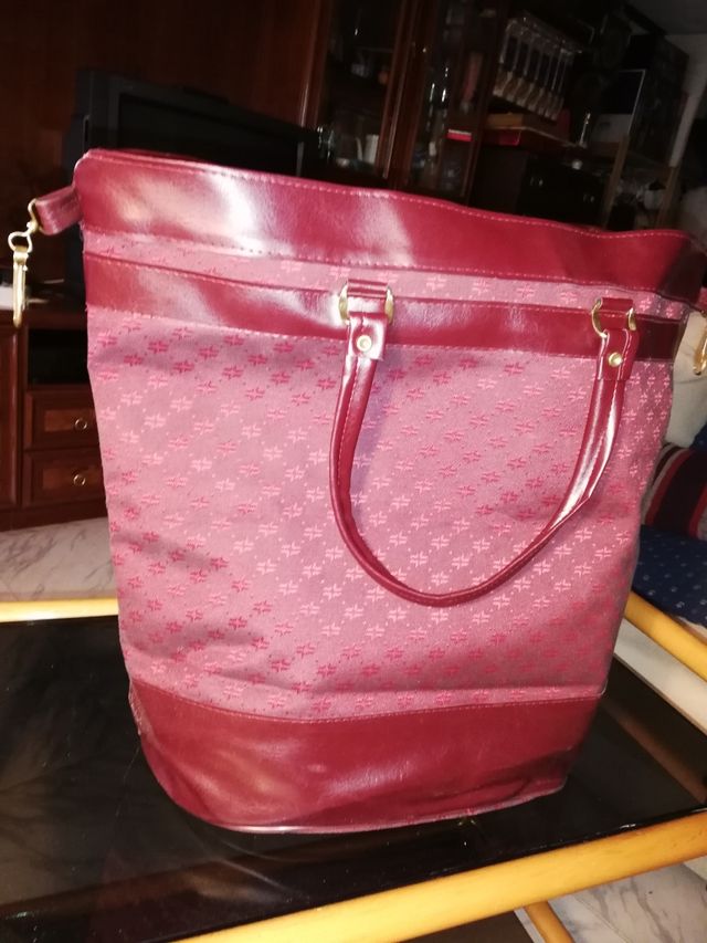 bolso grande color granate