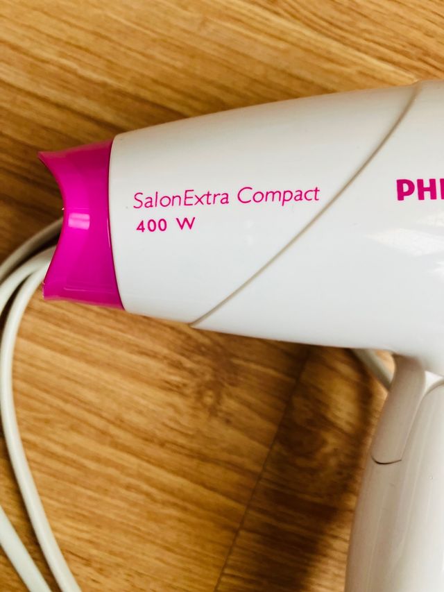 Secador de pelo marca Philips
