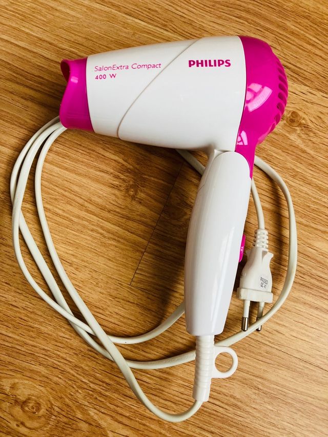 Secador de pelo marca Philips