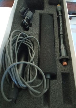 MICRÓFONO DE CONDENSADOR AKG C-747