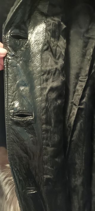 Abrigo de piel natural y gorro