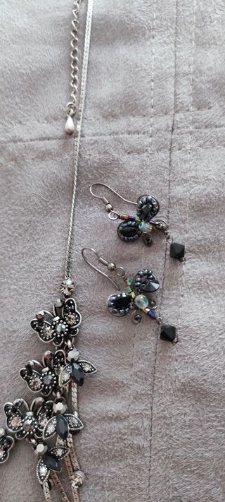 conjunto de collar y pendientes mariposas 