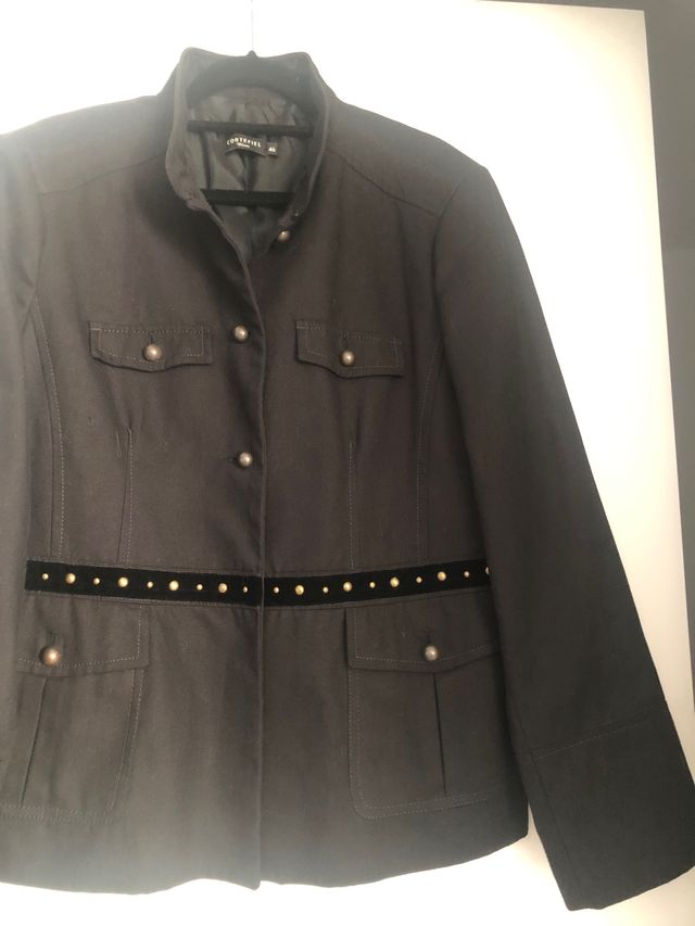 Chaqueta negra de Cortefiel