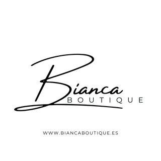 Mules en negro con hebilla dorada