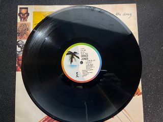 Grace Jones – Love Is The Drug MAXI VINILO UK