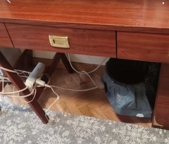 vendo escritorio, junto cama nido