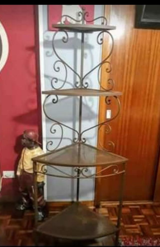 esquinero  de hierro y de 170 alto