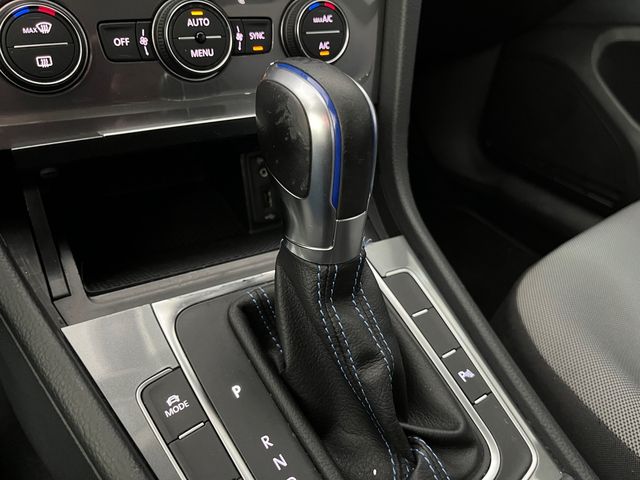 Volkswagen Golf e - power (116cv)