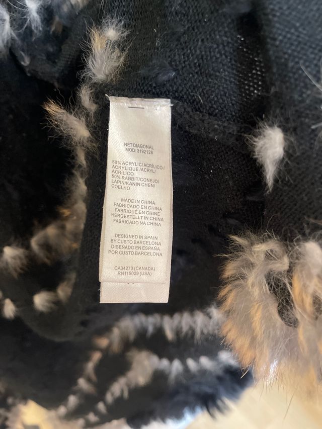 Abrigo Custo Barcelona con cinturón negro