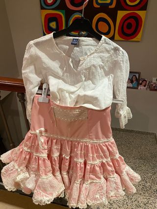 Traje de flamenca de falda y camisa de niña 