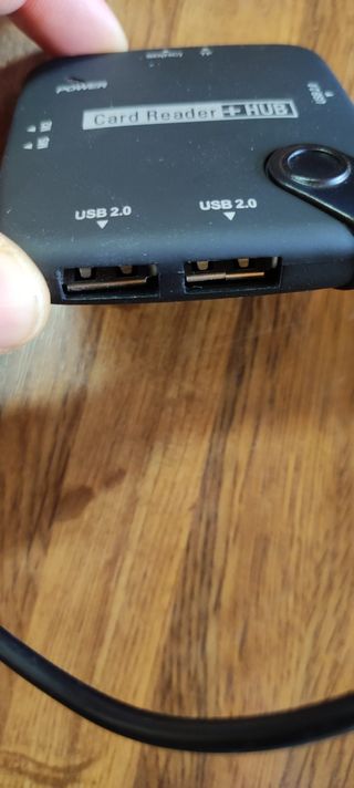 Lettore schede e hub USB per Android