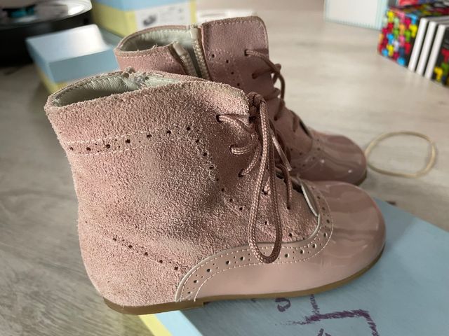 Pascuala rosa niña piel talla 23