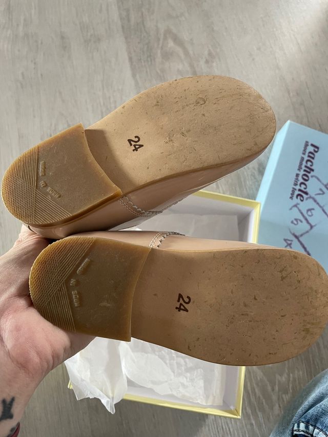 Zapato charol beige piel niña talla 24
