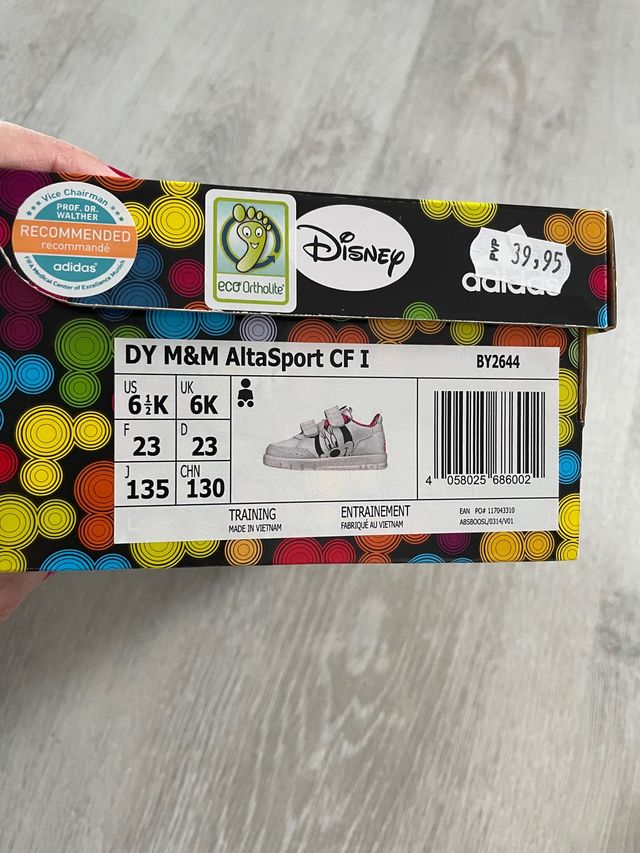 Zapatilla adidas disney niña talla 23