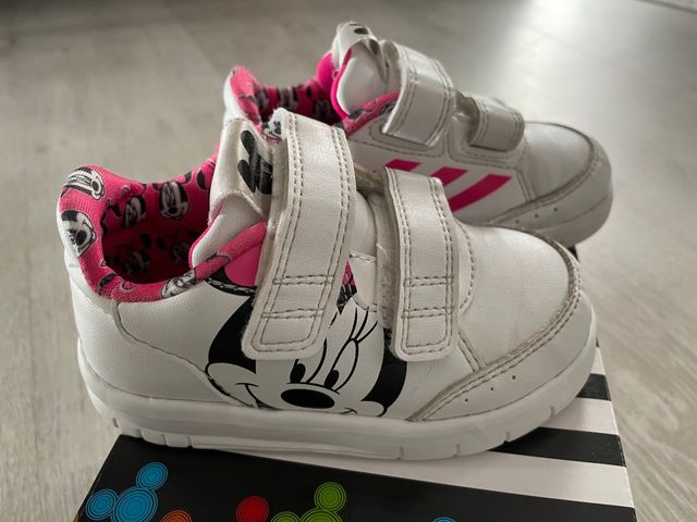 Zapatilla adidas disney niña talla 23