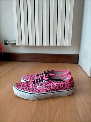 Zapatillas VANS leopardo
