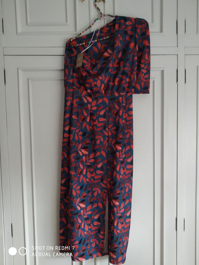 vestido de fiesta. para boda o eventos