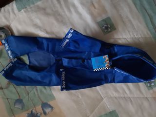 Chubasquero  perrito, mascota. Regalo