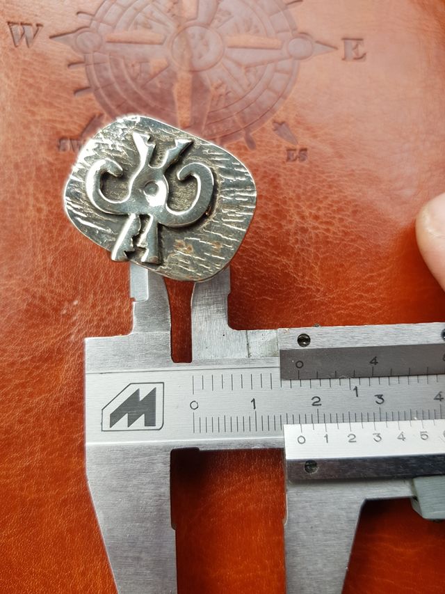 Antiguo anillo o pasapañuelo egipto amuleto plata