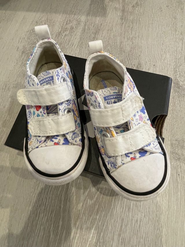Zapatilla converse niña talla 22 tela