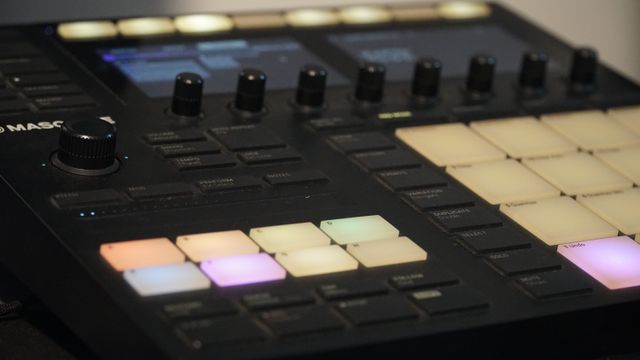 Maschine mk3 native instruments
