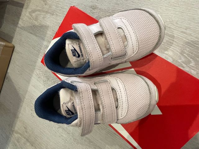 Zapatillas nike niña talla 23,5