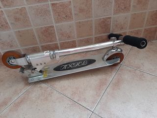 Patinete aluminio plegable con manillar extensible