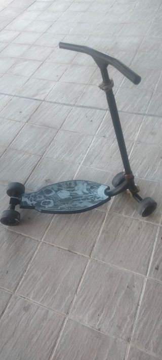 patinete 4 ruedas válido para adultos tambien