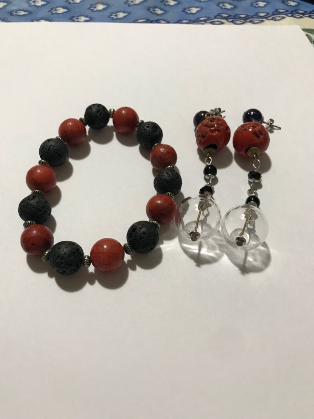 Set bracciale e orecchìni di pietra lavica