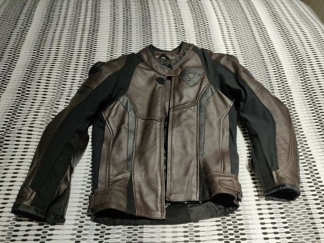 Chaqueta moto piel talla S replica Revit