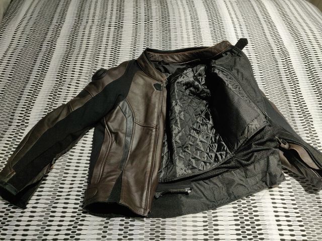 Chaqueta moto piel talla S replica Revit
