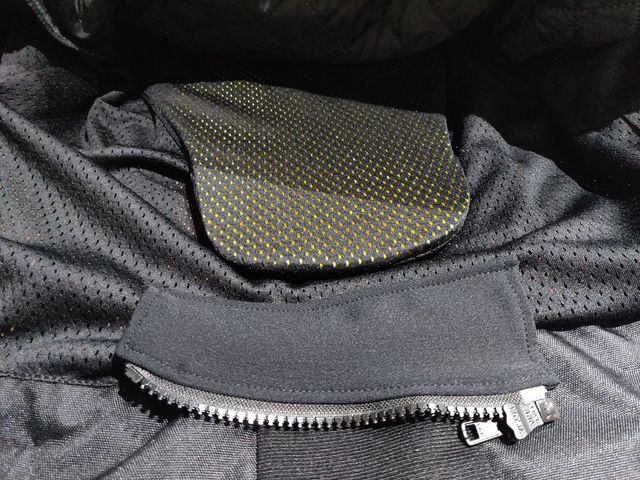 Chaqueta moto piel talla S replica Revit