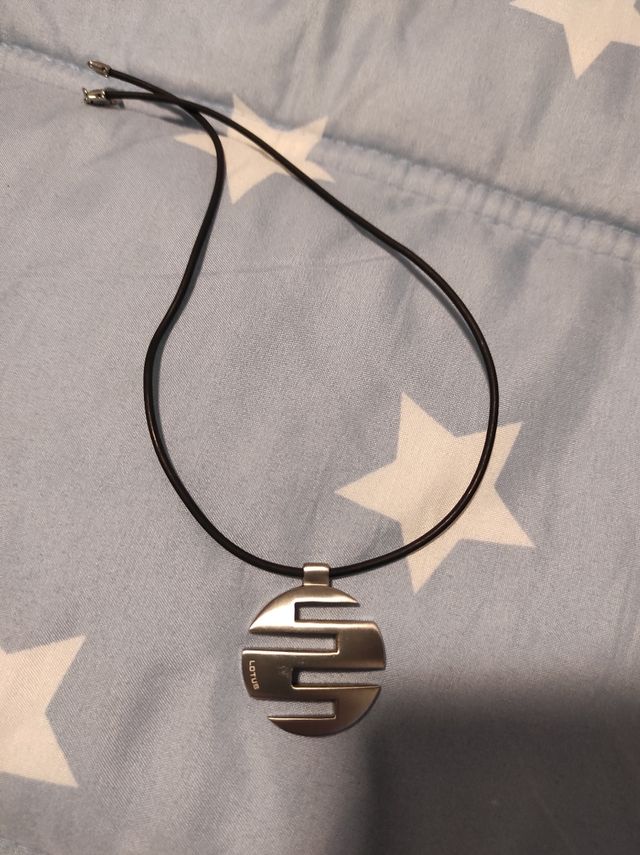 collar colgante lotus