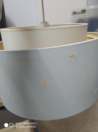 Lámpara dormitorio infantil