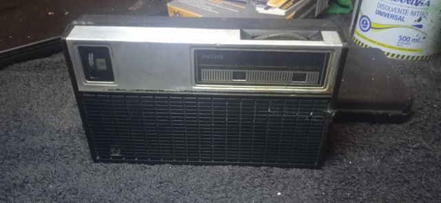 vecchia radio a transistor Philips