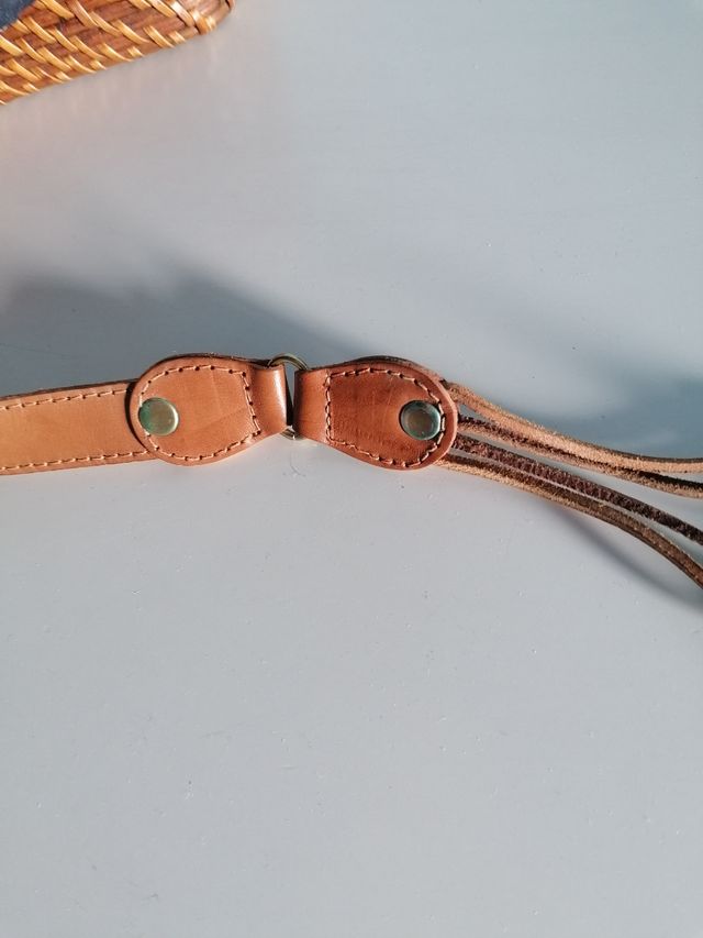 cintura con frontale in metallo