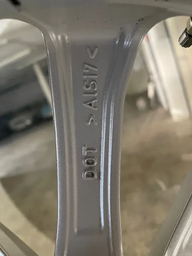 BMX X3 Llantas + Neumáticos