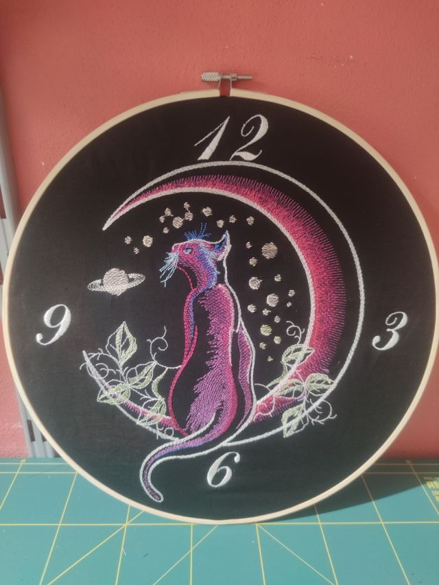 orologi che si illuminano al buio