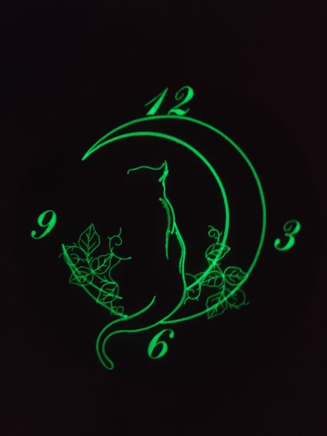 orologi che si illuminano al buio