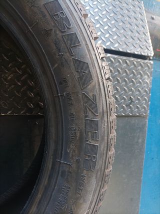 Neumático 235/55 R18
