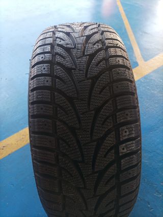 Neumático 235/55 R18