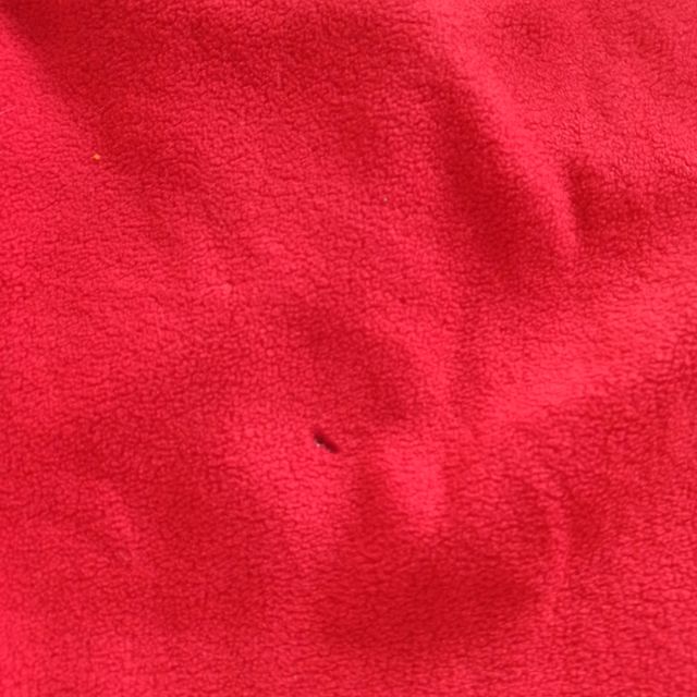 sudadera roja Reebok