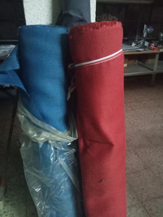 Tela de arpillera roja