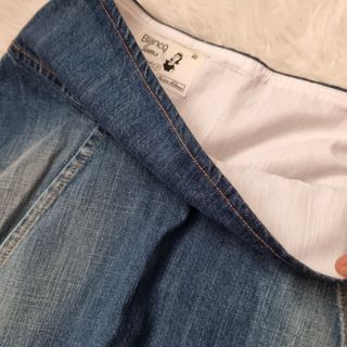 Preciosa! Falda vaquera de vestir , con detalles