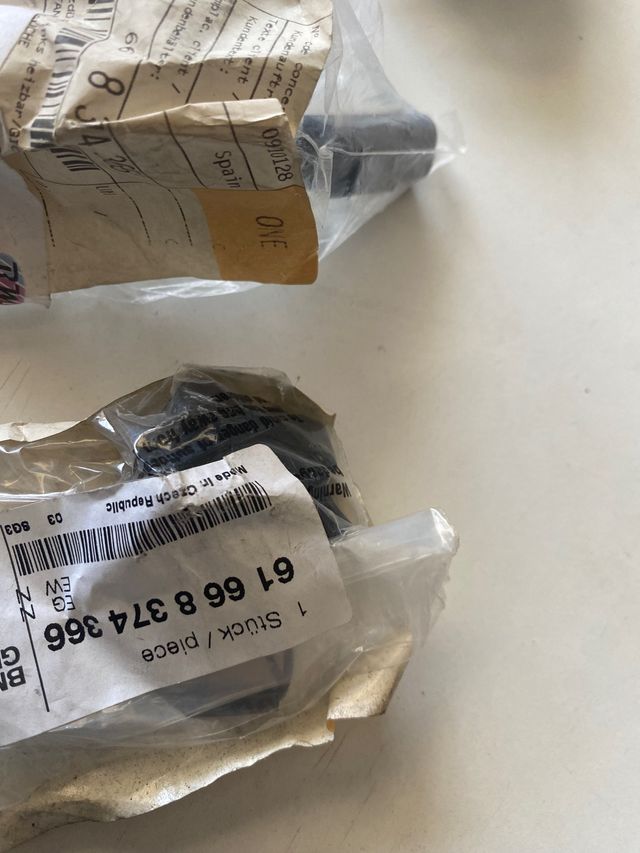 2x DIFUSOR DCHO IZQDO PARABRISAS BMW E46